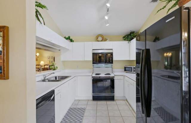 8423 Juddith Avenue, Boynton Beach  (Unincorporated) , FL 33472 - 2927 photos photos