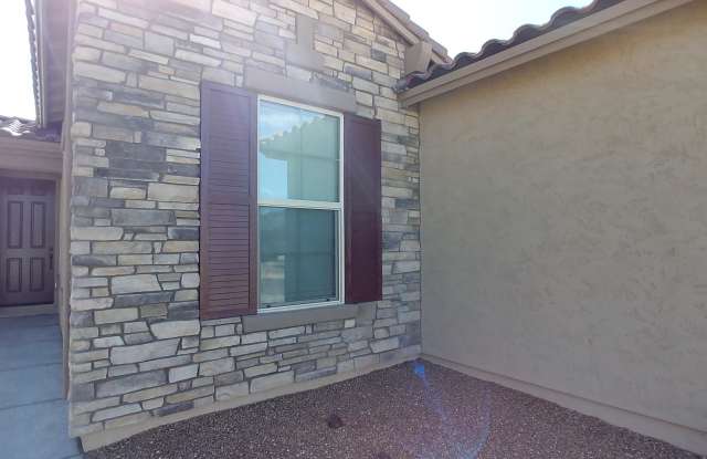 531 E CREOSOTE Drive Gallery 4