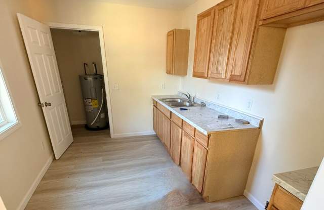 2 bedroom 1 bath house Gallery 4
