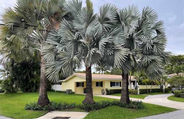 2728 NE 27th Ave photos photos