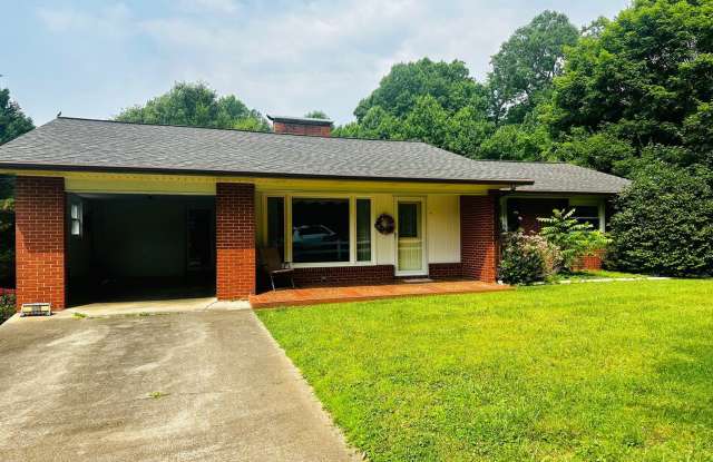 905 10th St - 905 10th Street, North Wilkesboro, NC 28659 905 10th St - 905 10th Street, North Wilkesboro, NC 28659