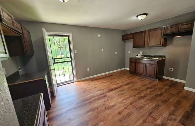 1325 Bruce Street - 1 Gallery 4