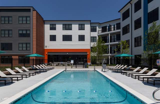 Parkway Apartments Gallery 2