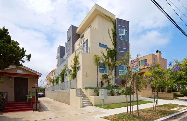 Beautiful 2-Bedroom Townhome in Hillcrest with Private Balconies & Attached Garage photos photos Beautiful 2-Bedroom Townhome in Hillcrest with Private Balconies & Attached Garage photos photos