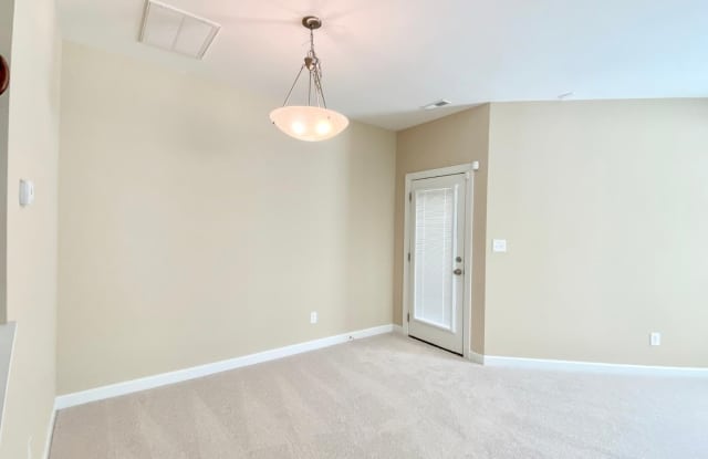2022 Chancellor Place Gallery 4