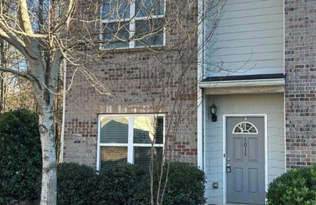 1011 Binghampton Circle Gallery 2