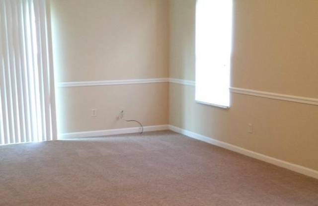 5908 Lakeside Manor Ave. Gallery 2