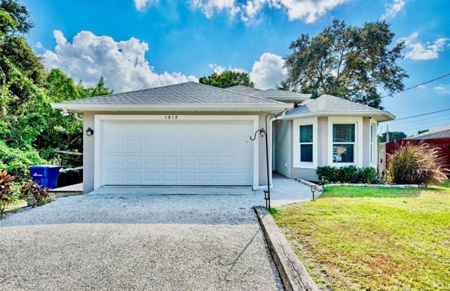 1812 LIVINGSTONE STREET - 1812 Livingstone Street, Vamo, FL 34231