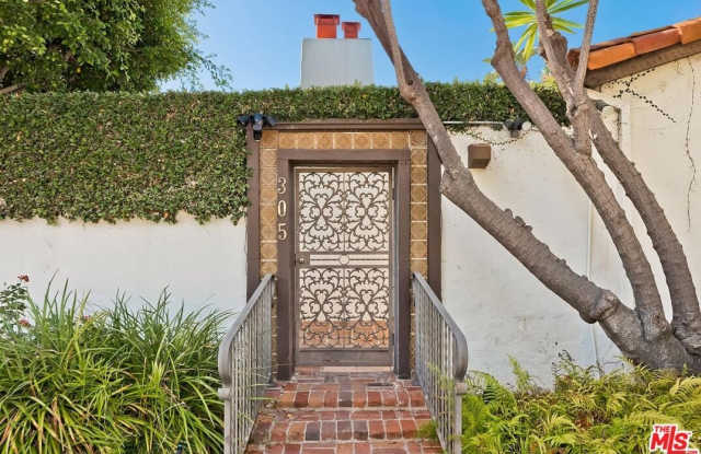 305 S Peck Dr Gallery 1