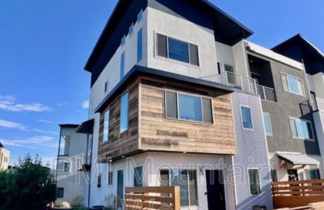 503 W 2275 N photos photos