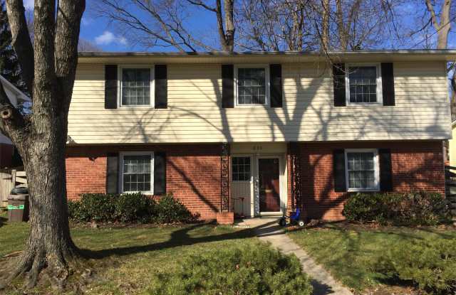 810 Loxford Terrace photos photos