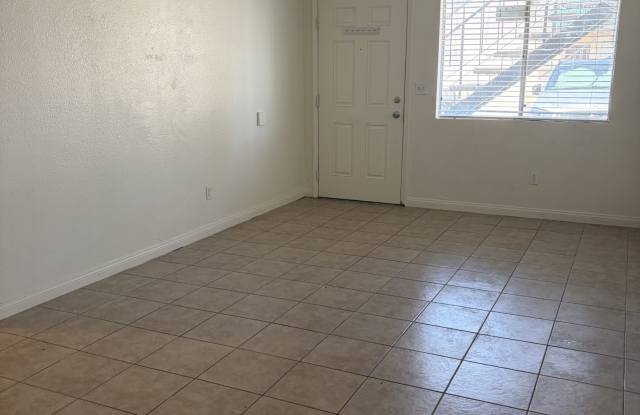 1832 Goldfield Street - 1 Gallery 2