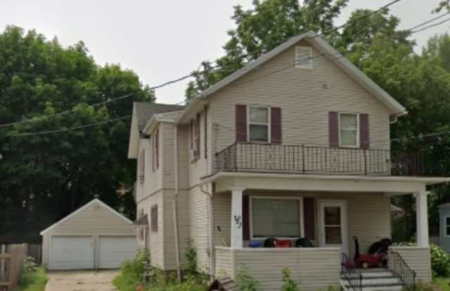 721 West Lawrence Street - 721 Gallery 1