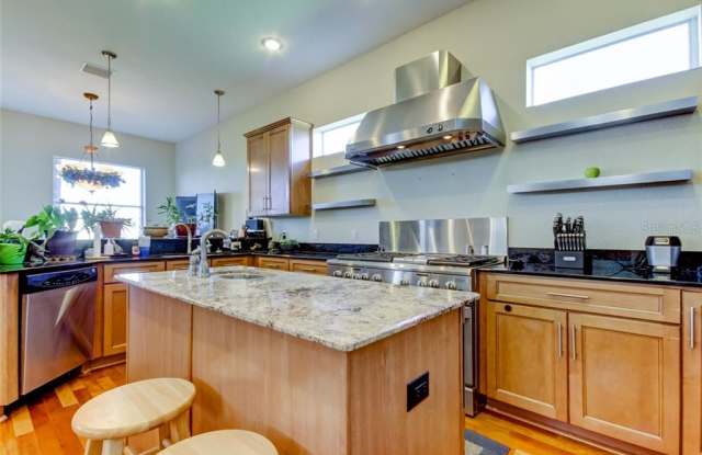1340 APOLLO BEACH BOULEVARD S Gallery 4