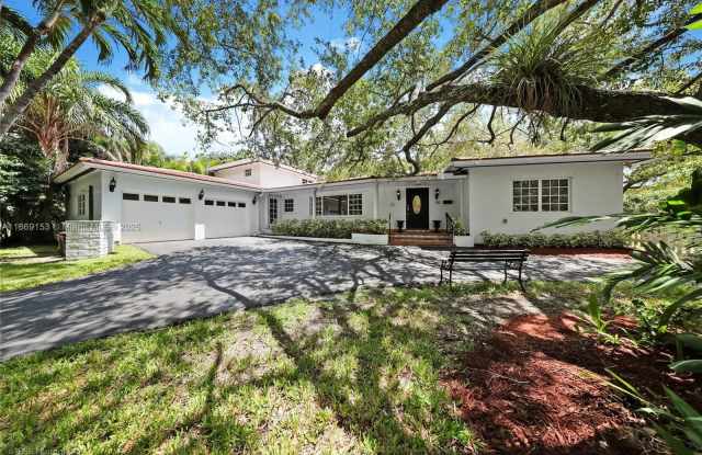 5209 Riviera Dr photos photos