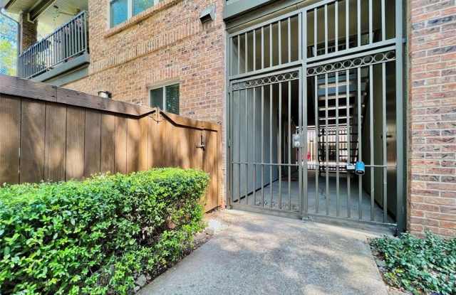 6303 Richmond Avenue Gallery 2
