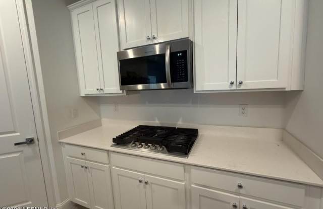 450 KINGBIRD Drive Gallery 3