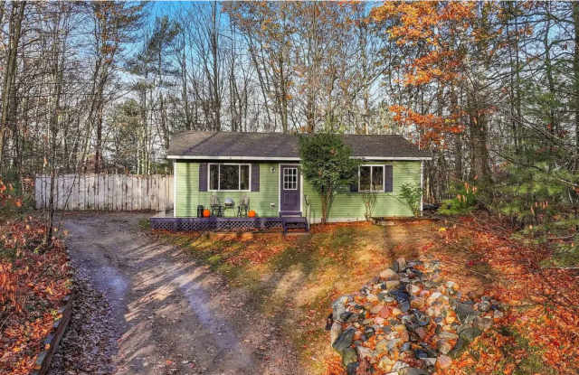 Woodsy Retreat in Lake Ann photos photos Woodsy Retreat in Lake Ann photos photos