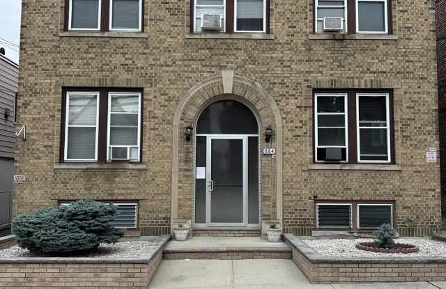 324 DANFORTH AVE photos photos