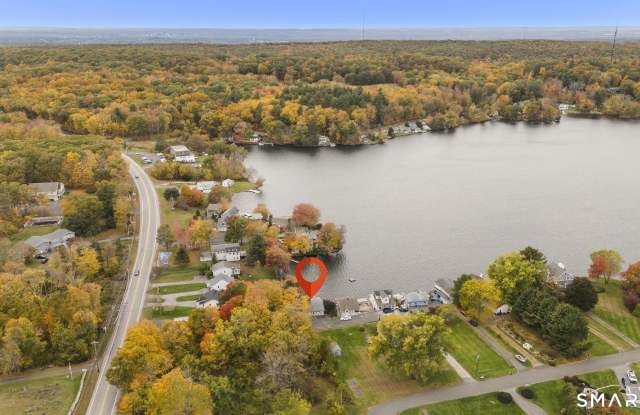 10 Lakeside Lane Gallery 3