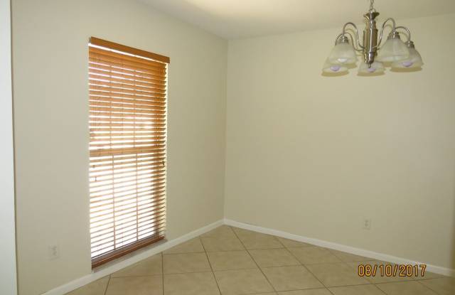 517 Carriage Hills Dr Gallery 3