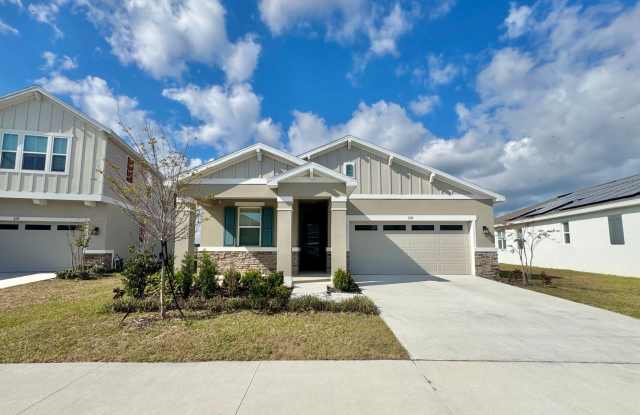 Eden Hills - Lakefront - 824 Griffon Avenue, Lake Alfred, FL 33850