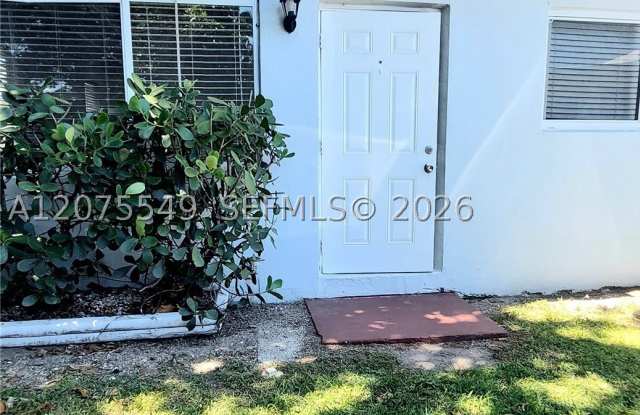 21910 SW 118th Ct Gallery 3