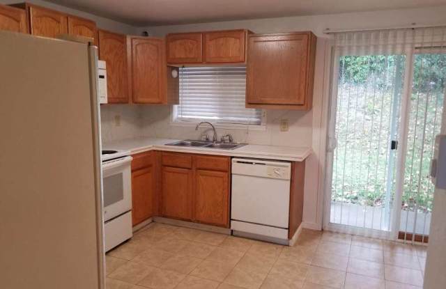 818 75th Street East, Unit A Gallery 2