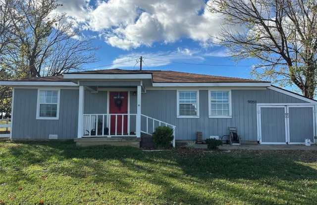 9059 US Highway 377 photos photos