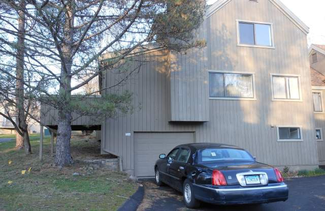 71 Dakota Lane - 71 Dakota Lane, Stratford, CT 06614