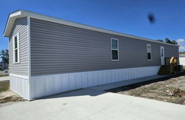 553 Suwanee Drive photos photos