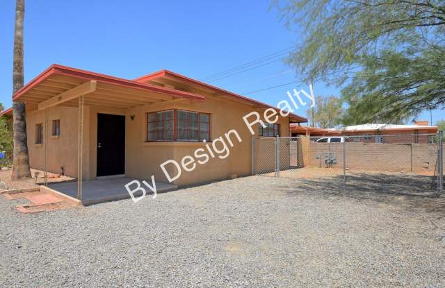 Updated 2 Bedroom 1 Bath - Off-Street Parking - Fenced Yard photos photos