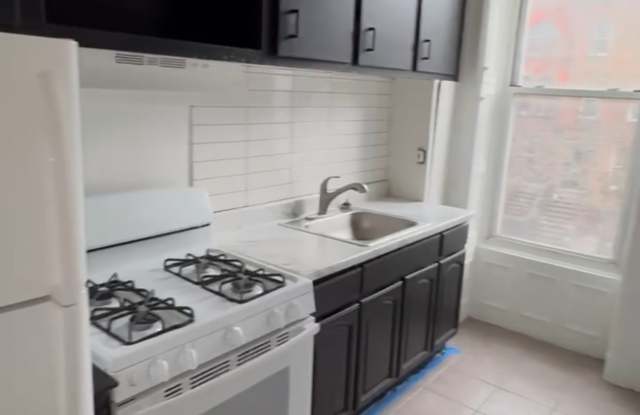 221 Hancock Street - 3 photos photos