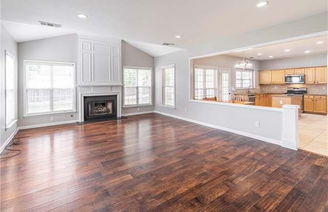 230 Albrighton Court Gallery 3