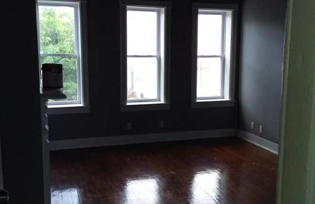 631 N SCHROEDER STREET Gallery 3