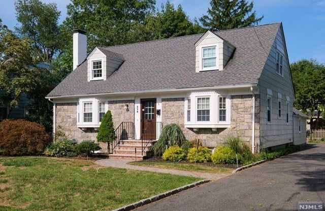 238  Emmett Place - 238 Emmett Place, Ridgewood, NJ 07450