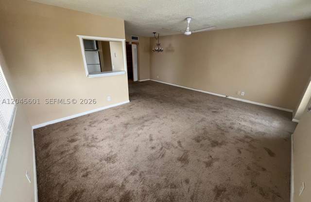 391 Windsor Q Gallery 4