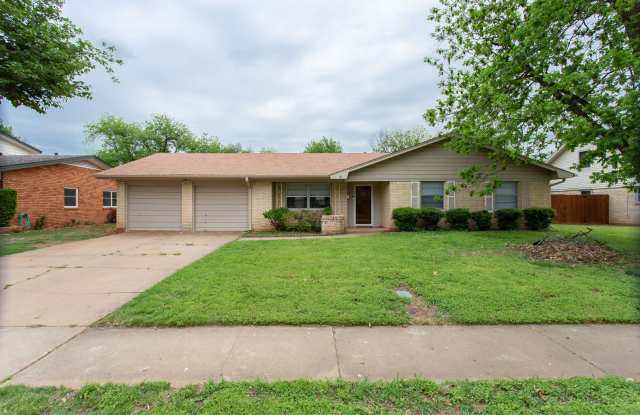 Beautiful 3 bedroom 2 bath Fountain Park Home Gallery 1
