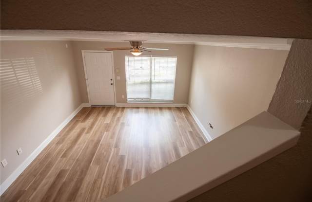 649 KENSINGTON LAKE CIRCLE Gallery 4