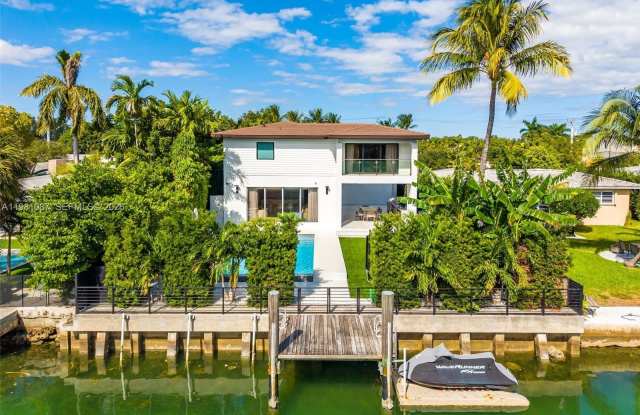 710 S Shore Dr photos photos