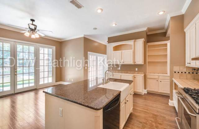 240 Timberleaf Drive Gallery 3