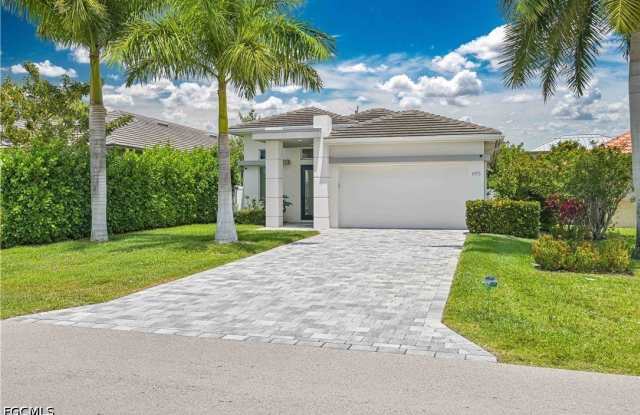 693 105th Avenue N photos photos