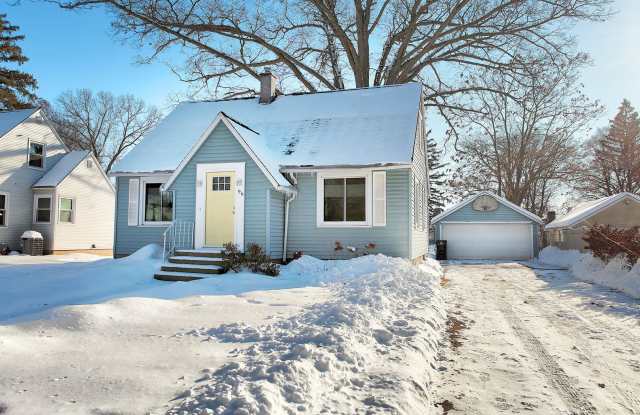 3 Bedroom Home On Holland's North Side - 96 Vander Veen Avenue, Beechwood, MI 49424