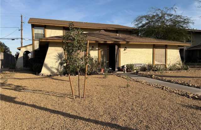 4734 Roberta Street photos photos