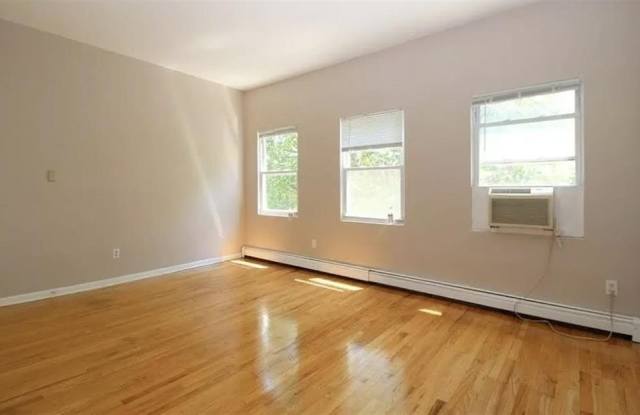 511 PARK AVE photos photos
