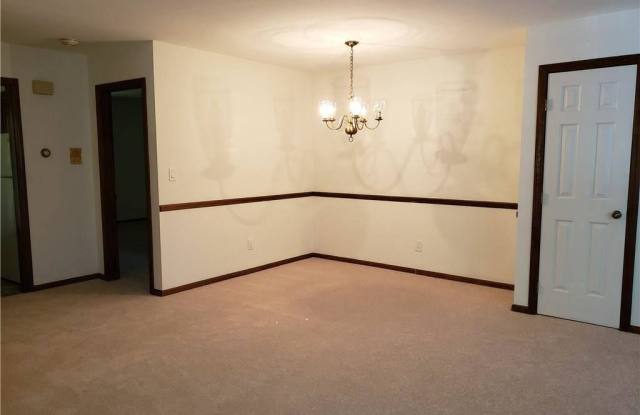375 Glendale Avenue Gallery 4
