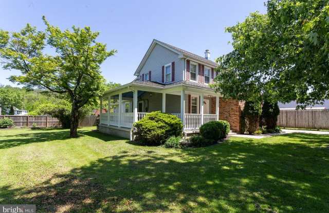 2728 SPRING HILL ROAD Gallery 3