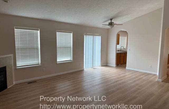 5729 SE 15th Drive Gallery 2