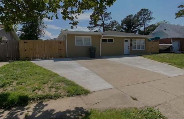 2013 Kingston Avenue photos photos