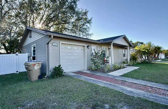 809 Florida Pkwy Gallery 1